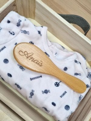 brosse-à-cheveux-bois-personnalisable-naissance-souvenirs