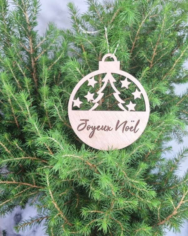 boule-de-noel-personnalisee-en-bois-dessin