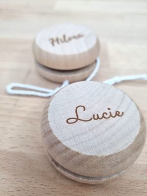 yoyo-en-bois-personnalisable-enfant-cadeau-noel