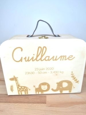 valise-bois-personnalisable-naissance-souvenirs