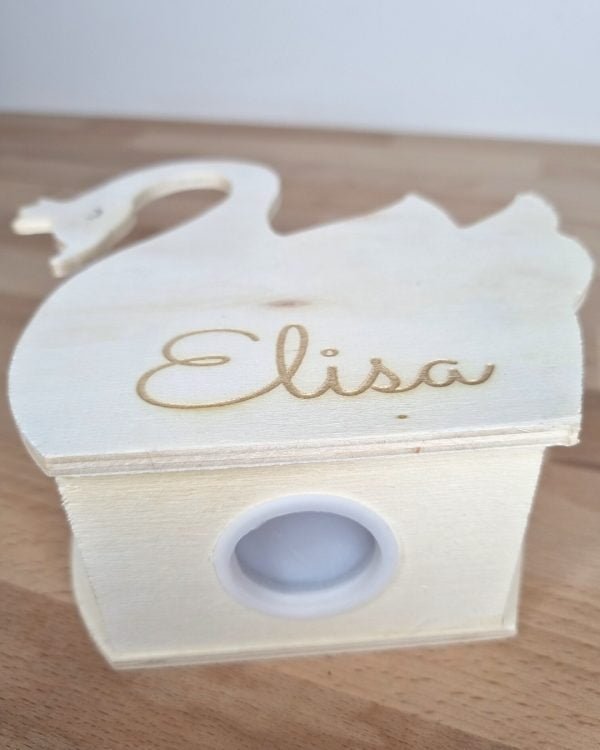 Tirelire-en-bois-personnalisable-enfant