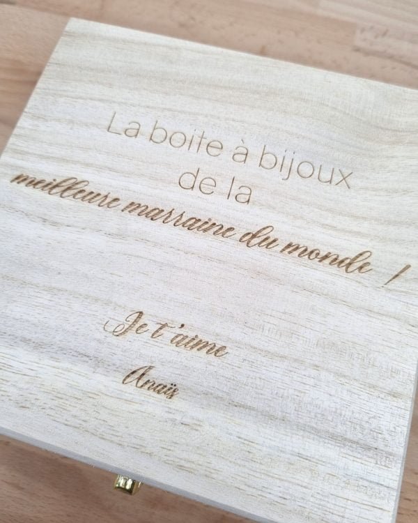 boite-a-bijou-en-bois-personnalisable-enfant-cadeau-noel