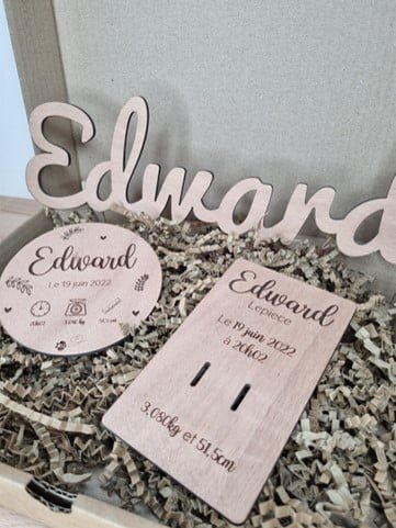 produits et objets personnalisables Idées de cadeaux de naissance personnalisés en bois